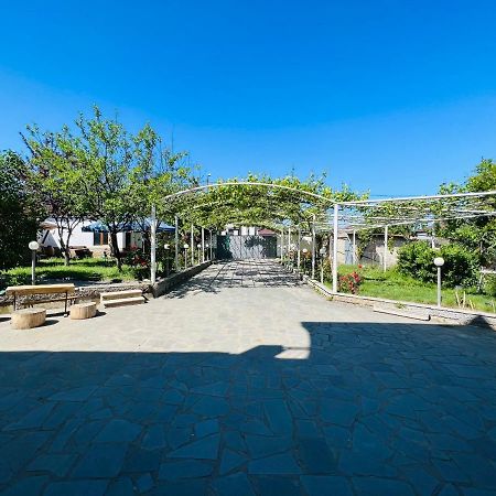 Hotel Big House Tiflis Exterior foto